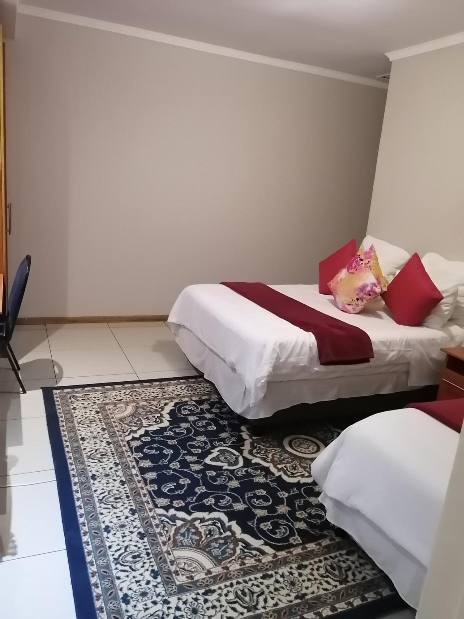 Royal Lodge Уитбанк Екстериор снимка